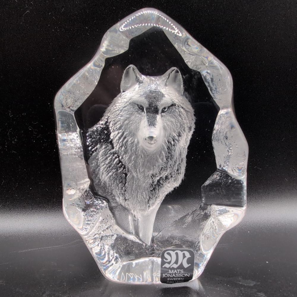 RARE EDITION Mats Jonasson Collectors Society Wolf 3.5x2.5" Lead Crystal EUC